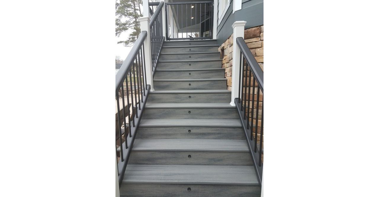 Black Trex Stair Riser Lights