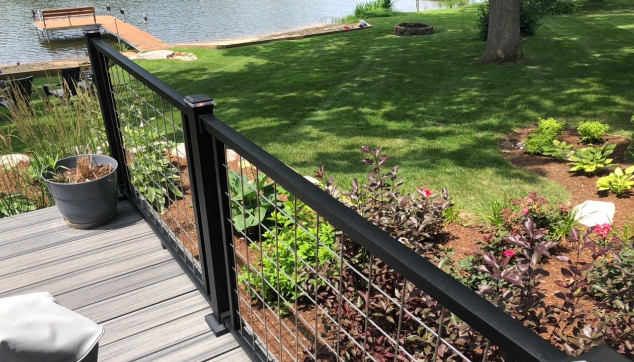 Trex Signature Mesh Railing in Grayslake