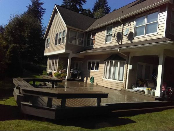 Trex Spiced Rum deck with custom benches