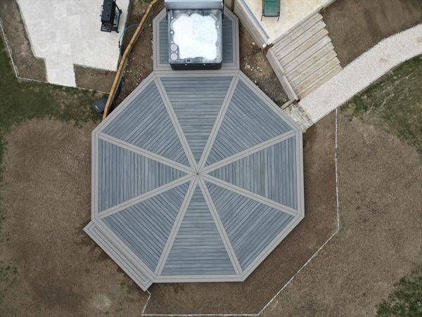 Trex Transcend Octagon Decking with Jacuzzi Hot Tub