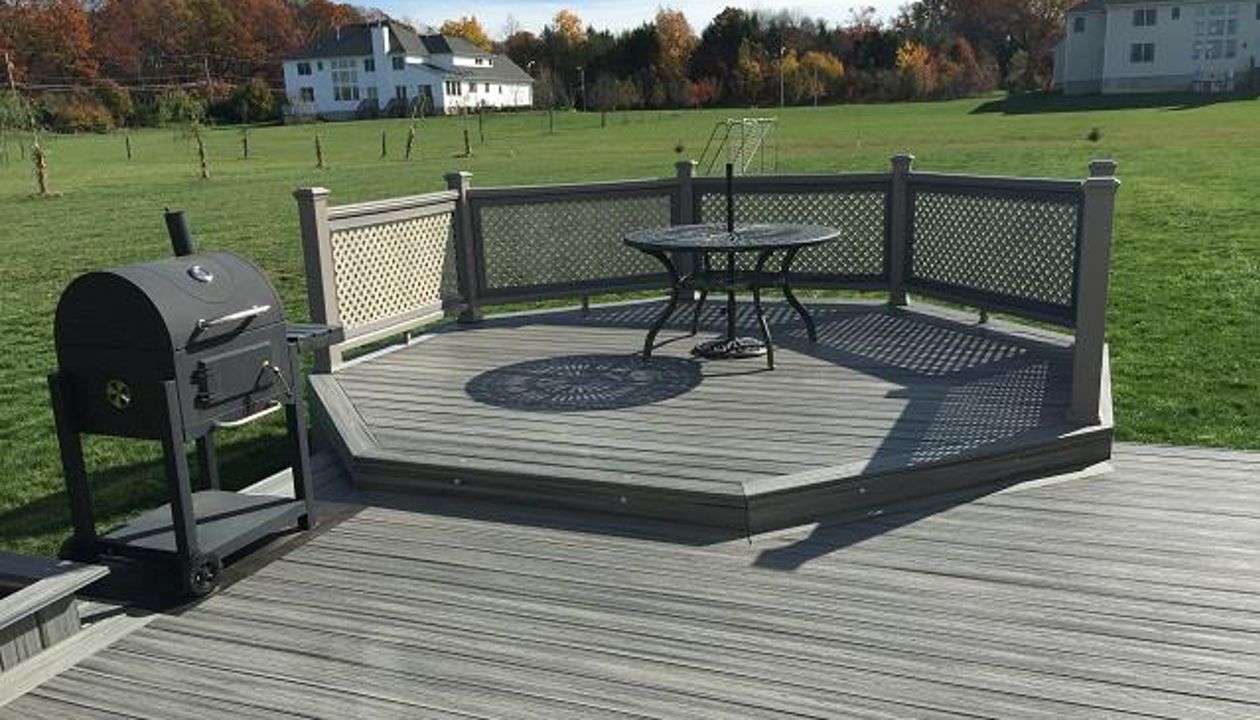 trex  transcends Island Mist custom railing
