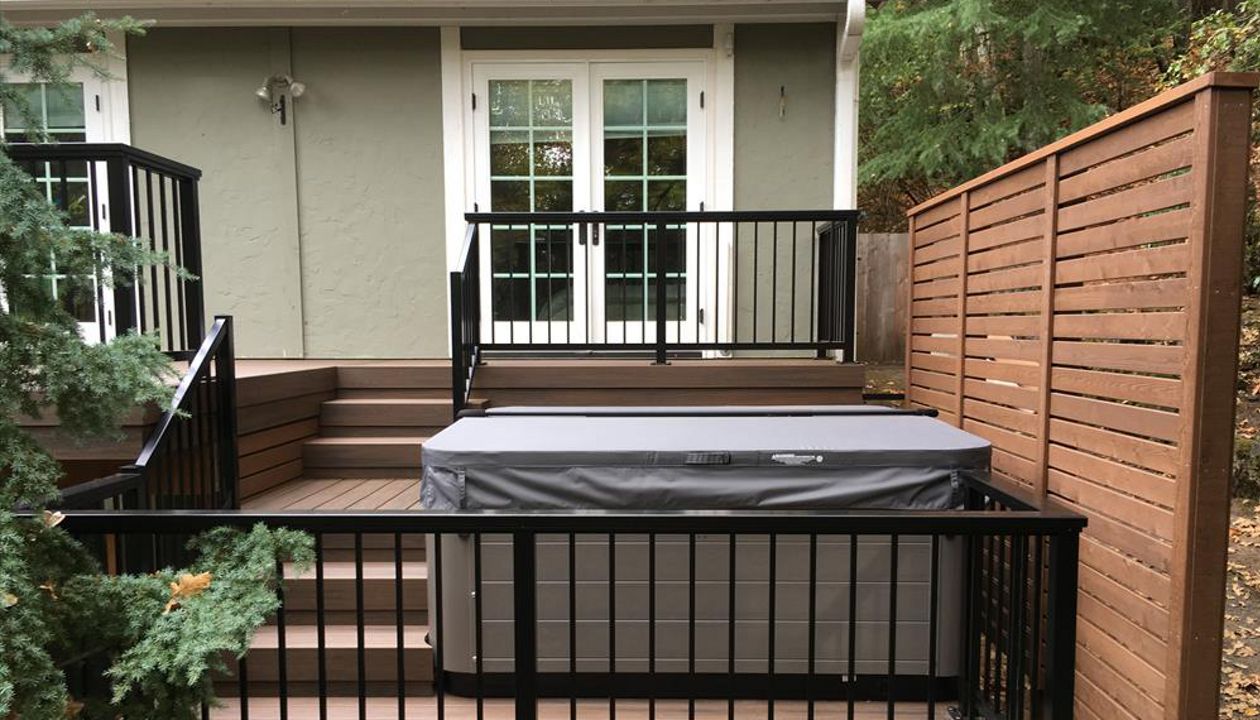 Spiced Rum hot tub deck