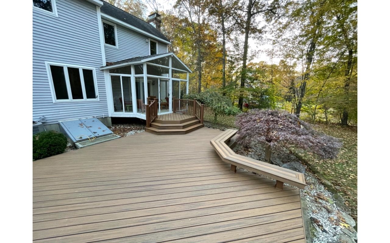 Trex transcend Havana Gold decking, Transcend Tree house rail