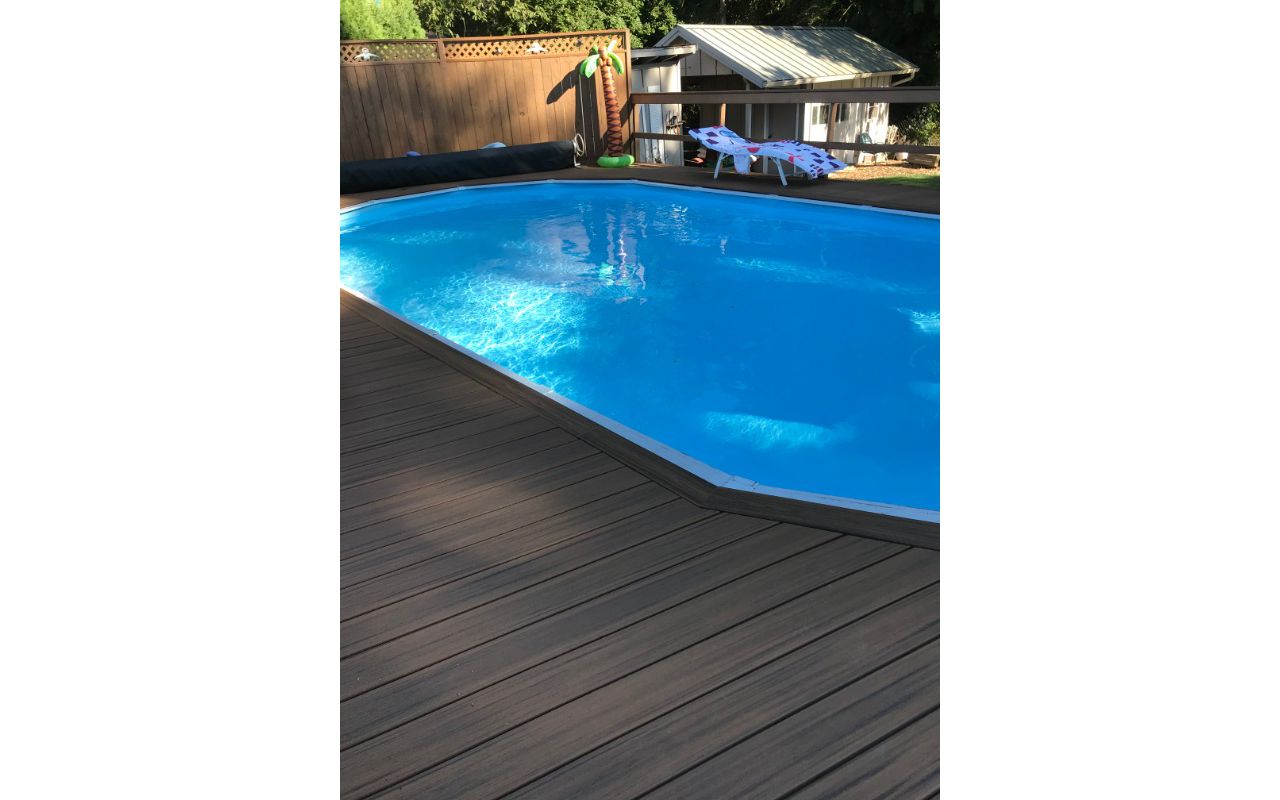 Havana Gold Trex Transcend pool deck. Mulino, Oregon