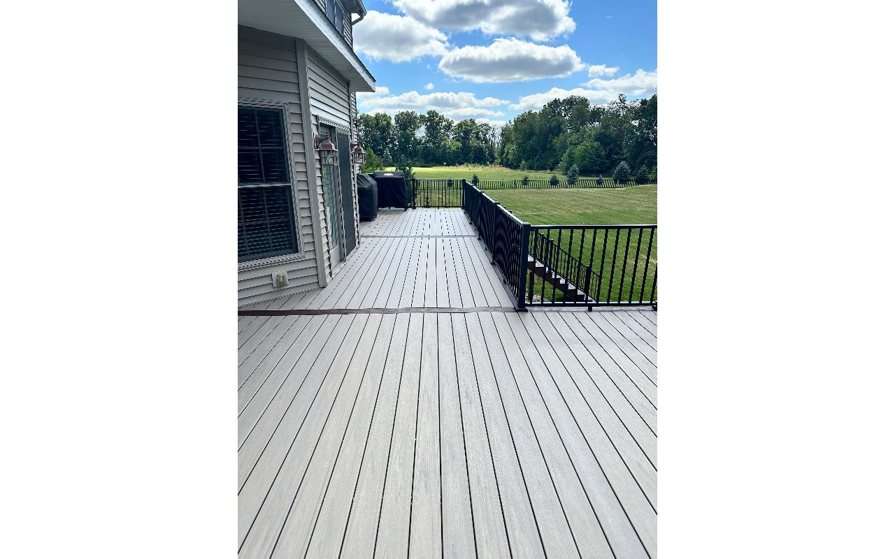 Transcend Lineage Biscayne w/Lava Rock Accents & Signature Railing