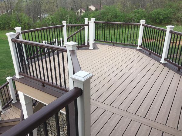 Trex Transcend Rope Swing with Vintage Lantern Border