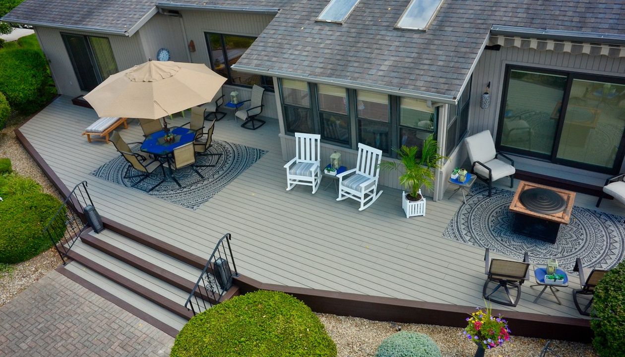 Custom Transcend deck in Northern Indiana