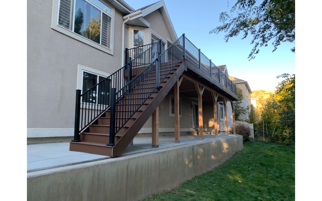 Trex Select Deck in Saddle Brown in Utah County, Ut