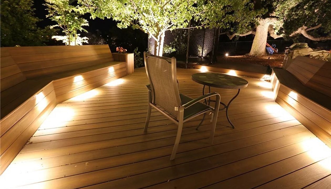 Custom Trex Transcend Deck - Havana Gold w/ Lighting