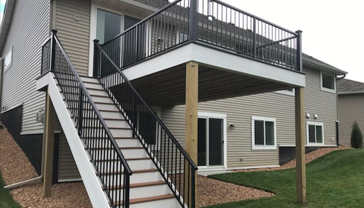 Trex Transcends Deck w/Alum Rail Lakeville, MN