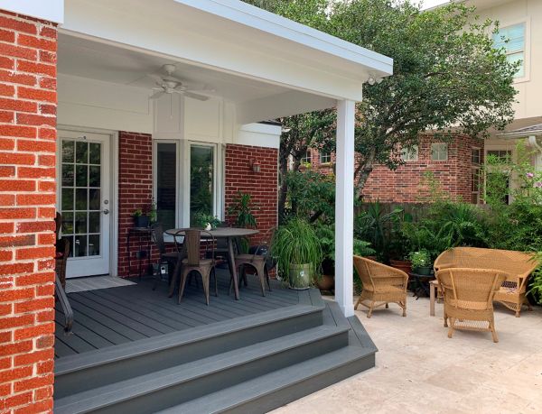 Clam Shell Trex Deck with Covered Patio