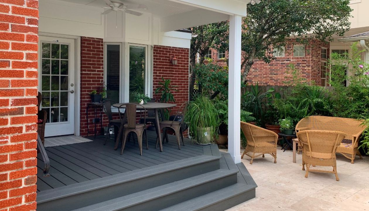 Clam Shell Trex Deck with Covered Patio