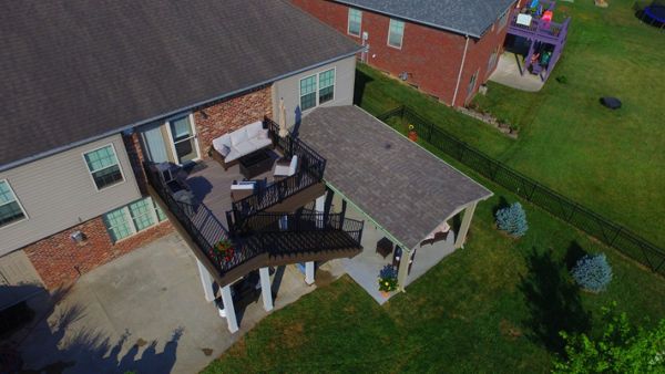 Trex Enhanced Natural Rocky Harbor with Coastal Bluff Picture Frame