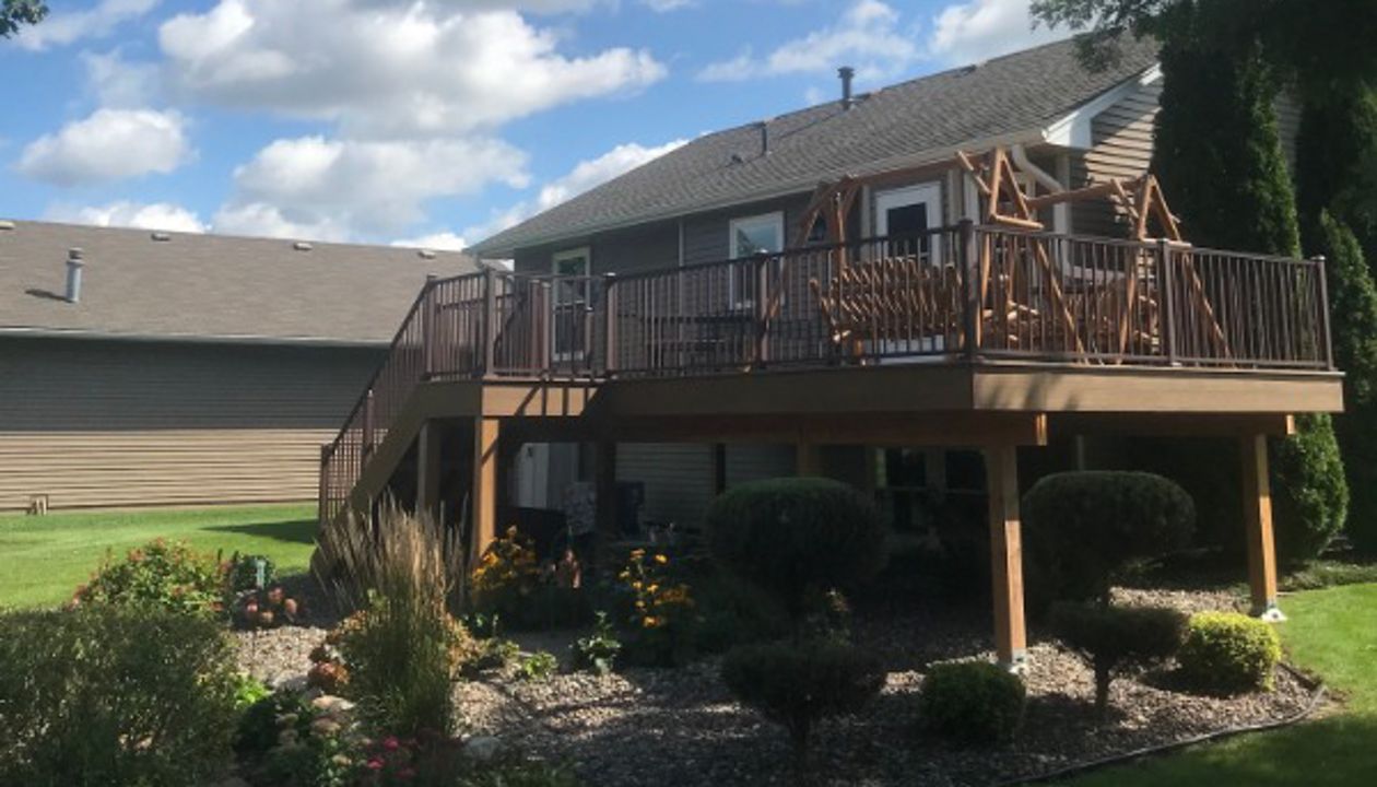 Trex Transcend Composite Decking with Signature Aluminum Railing in Otsego, MN