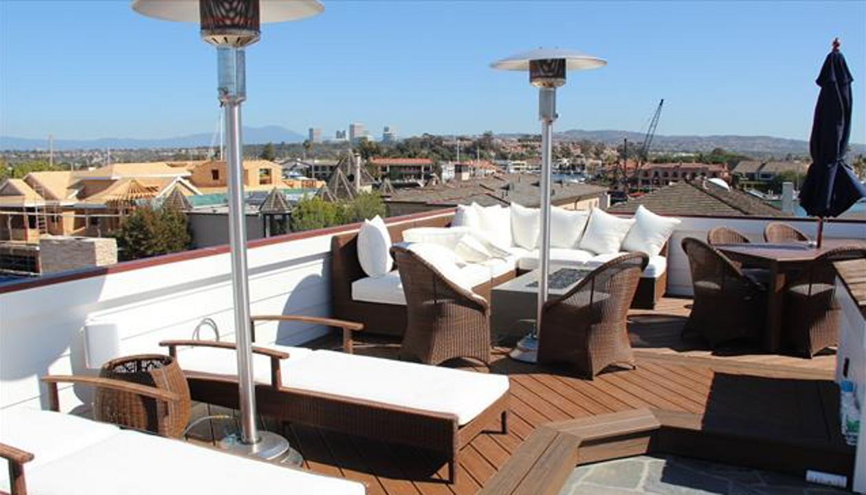 Newport Beach rooftop Trex deck