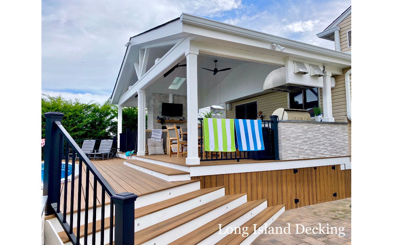 Trex Transcend Havana Gold Color with Signature Series Railings