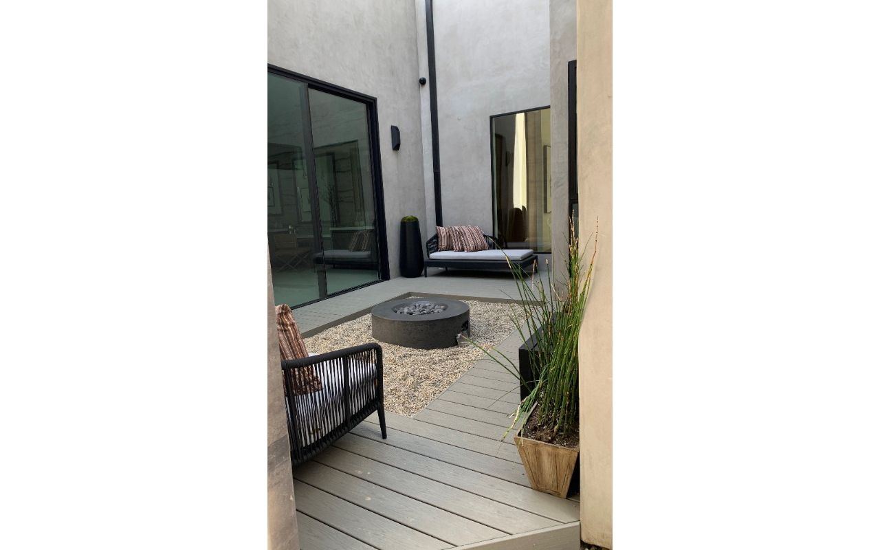 Deck