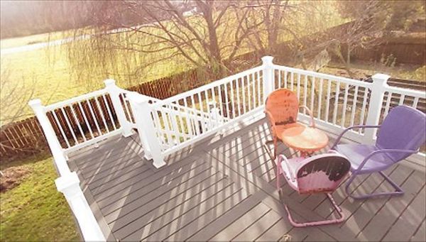 Glen Carbon, IL Clam Shell Decking with Select Railing
