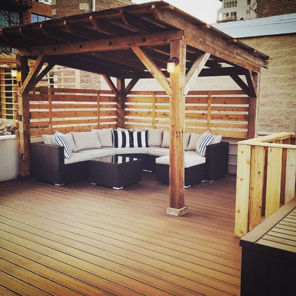 Chicago roof top pergola with Trex Transcends