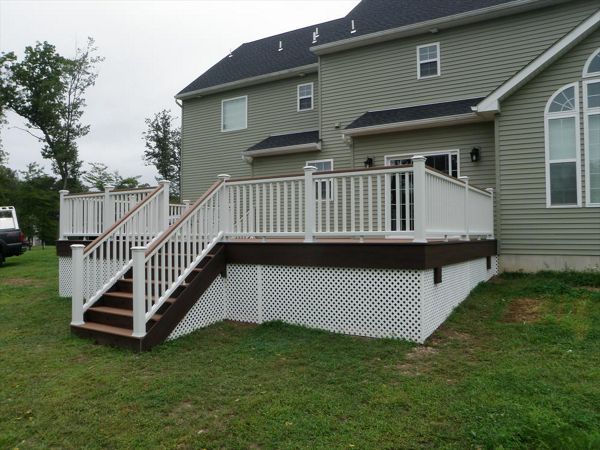 Trex Transcend Tiki Torch Decking, White Transcend Railing