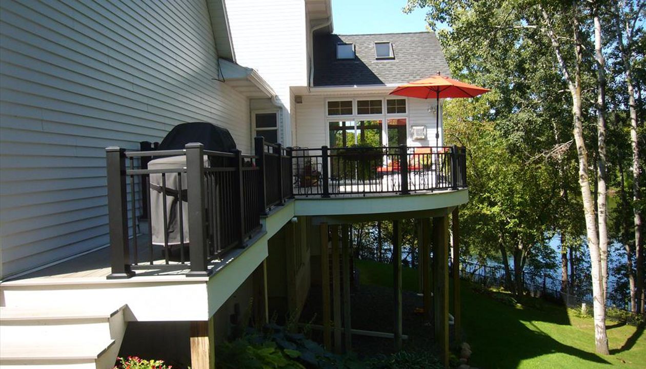 Trex Transcend Rope Swing decking