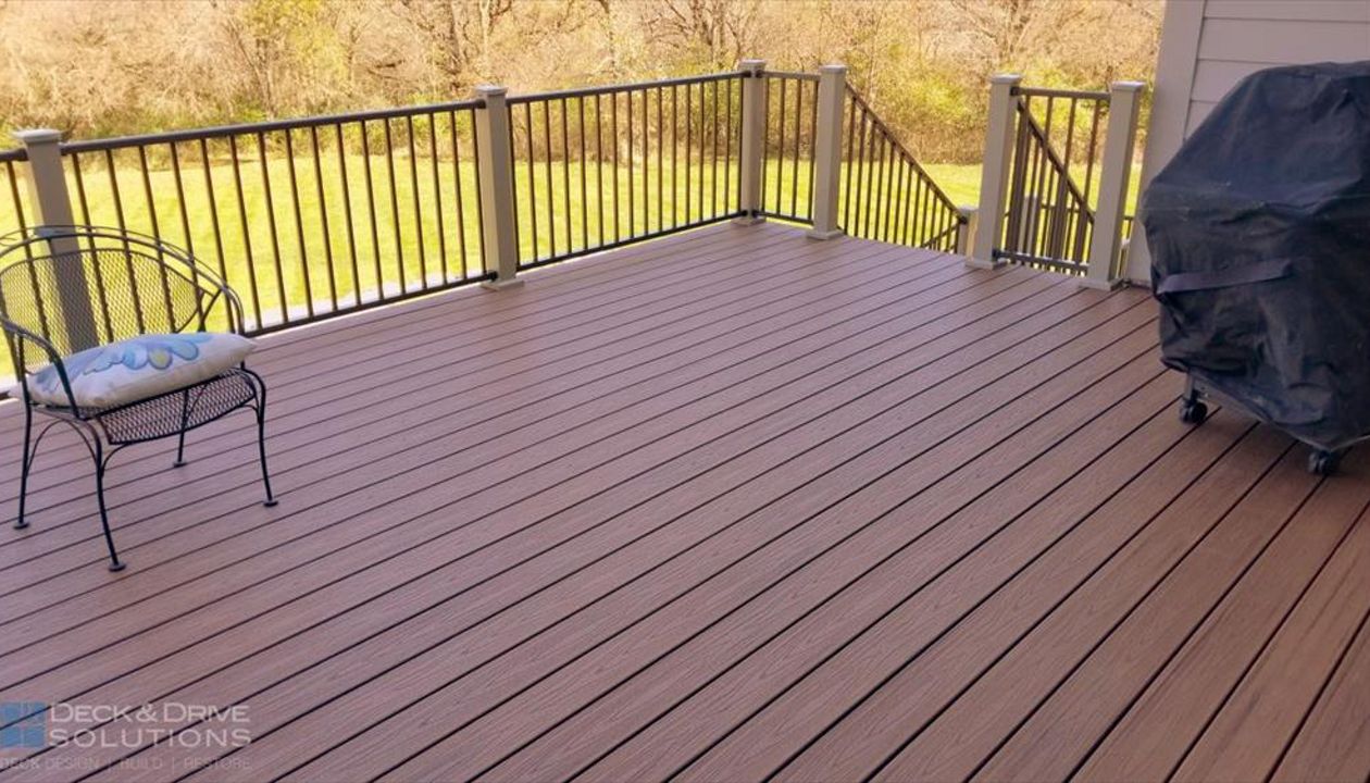 Trex Transcend, Tiki Torch, Des Moines, Iowa