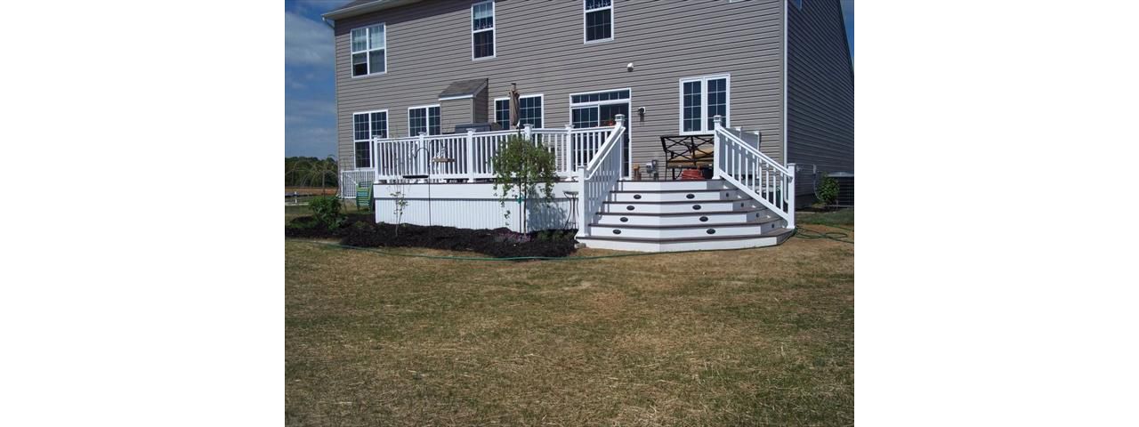 Trex Transcend decking, New Castle, DE