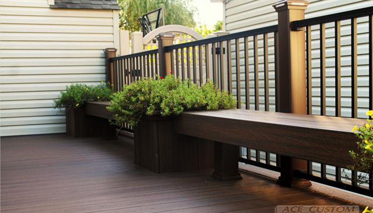 Trex Transcend Custom Spiced Rum Deck &amp; Lighted Reveal Rail