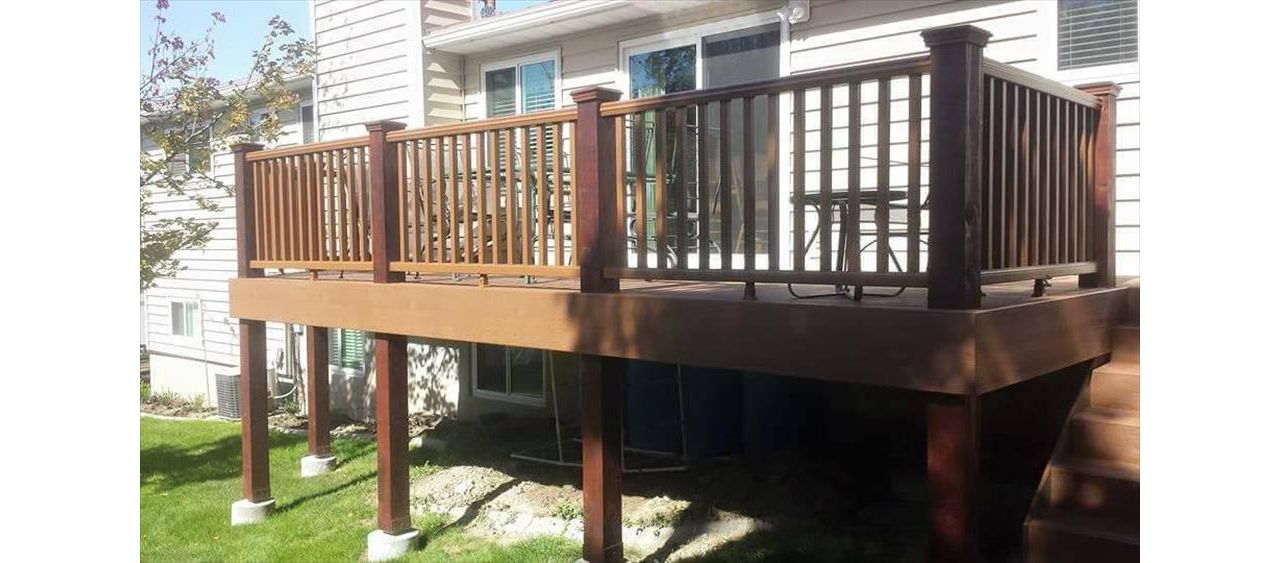 Composite treehouse Trex deck 26x10 with composite treehouse Trex railing