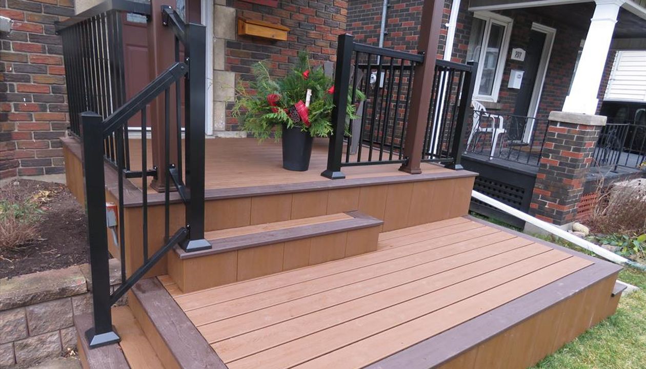 This unique facelift made the front entrance to this home very inviting. A perfect place for the home owner to sit and have her morning coffee while watching the world go by. Tree house and Vintage Lantern were the colours we used in this area.