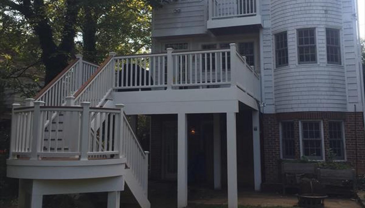 Transcend classic White Railing