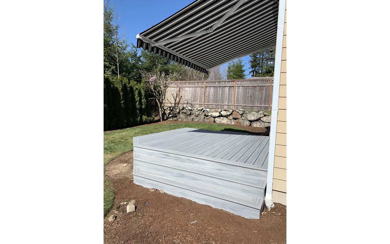 Trex enhance foggy wharf decking /picture frame
