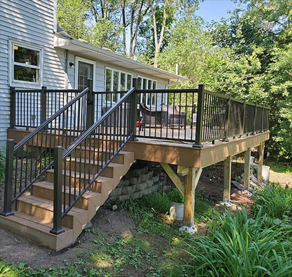 Trex Enhance Composite Decking in Beach Dune Color with Aluminum Railing
