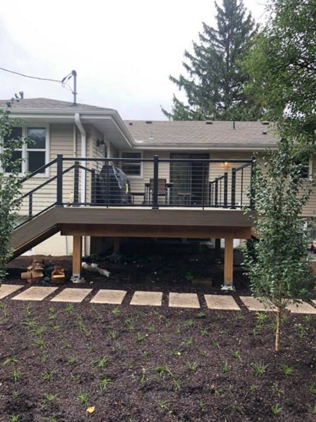 Trex Low-Maintenace Coastal Bluff Enhance Naturals Decking with Cable Railing