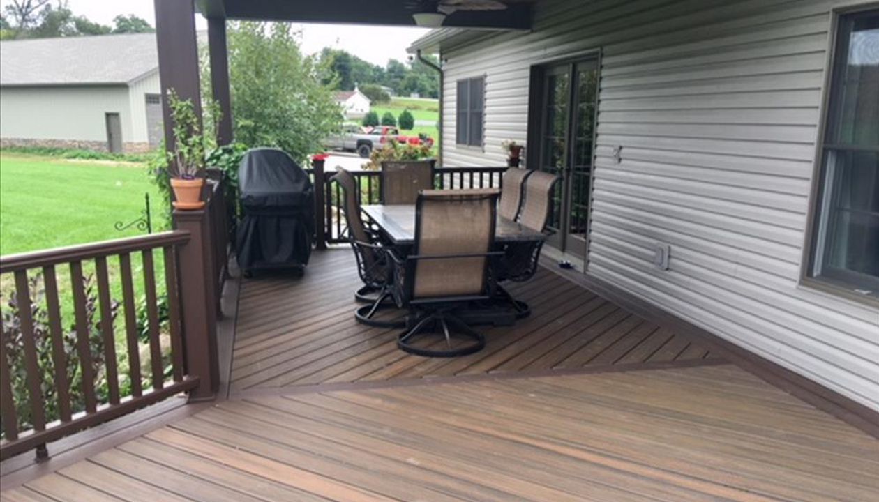 Trex Transcend Spiced Rum decking