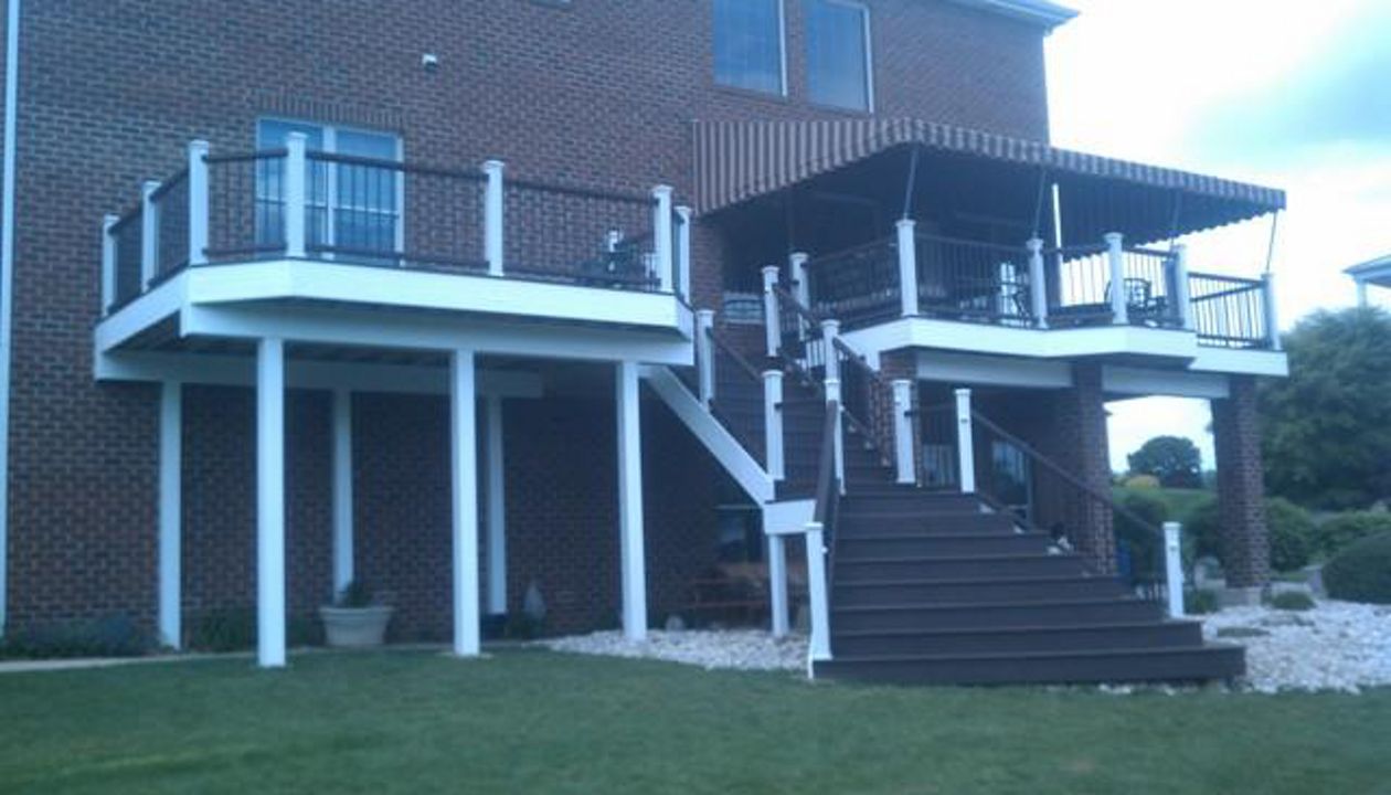 Transcend deck with White posts and fascia