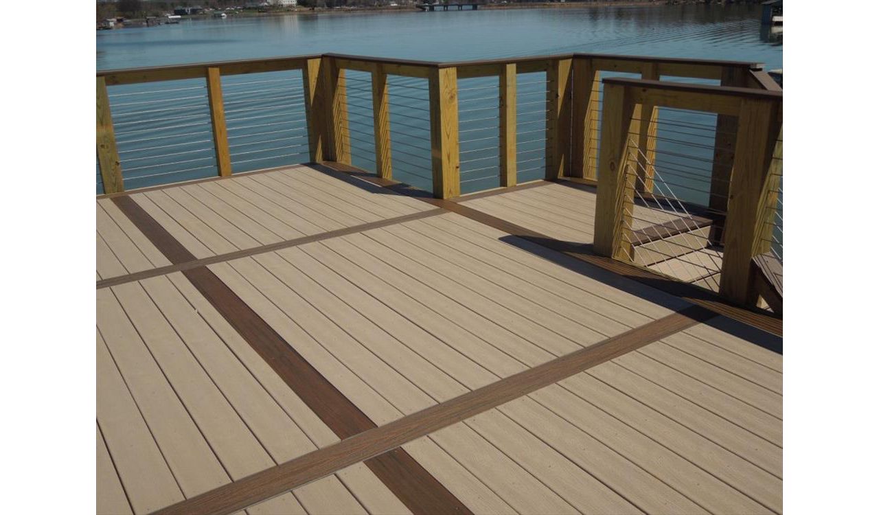 Trex Transcend Decking Rope Swing and Spice Rum