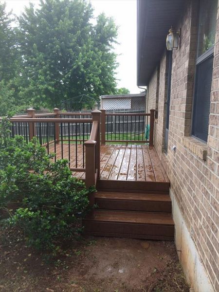 Trex Transcend Tree House Decking & Railing in Springfield, MO