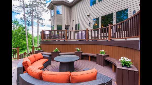 Trex Transcend Composite Decking and Railing with Curves and Built in Benches Rochester, MN