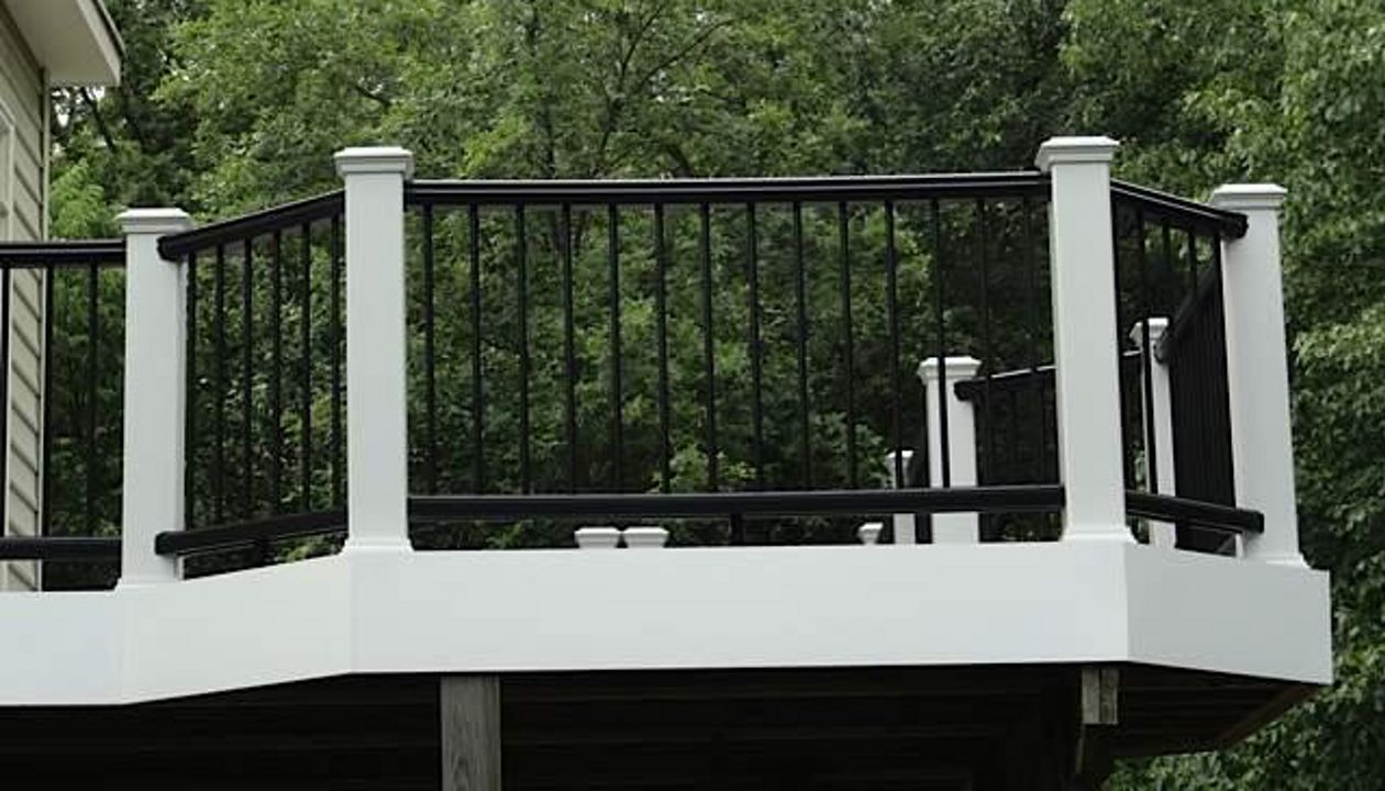 Trex Transcend White and Black Railing
