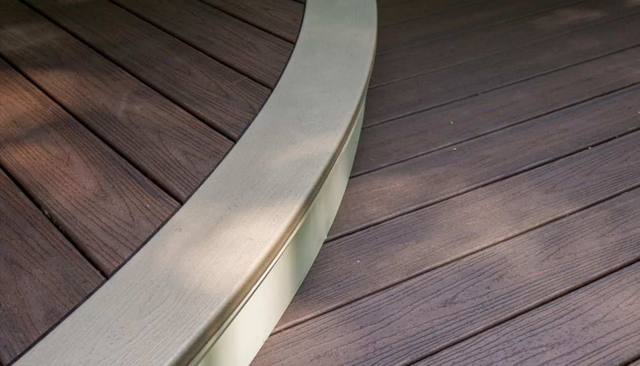 Deck and Screened Porch with Curved Step, Built In Seating, Trex Transcend, Spiced Rum, Ridgefield, CT