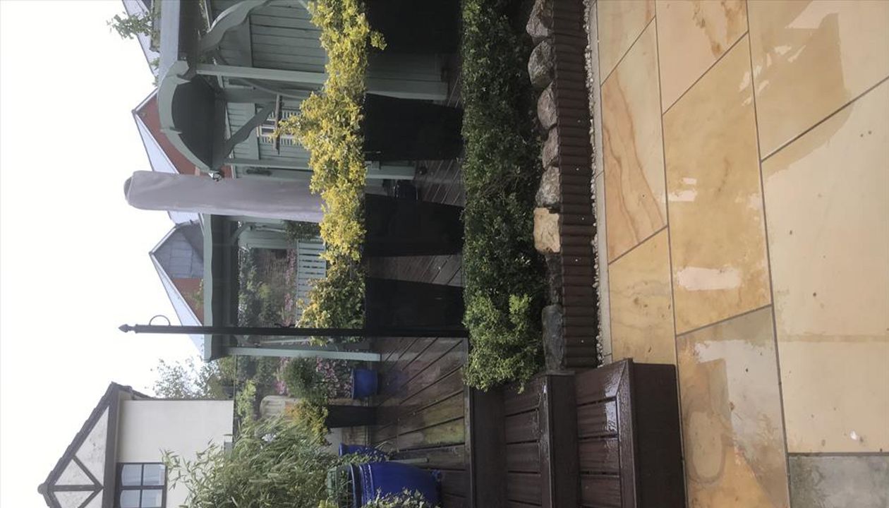 Lava Rock. Woodbury.