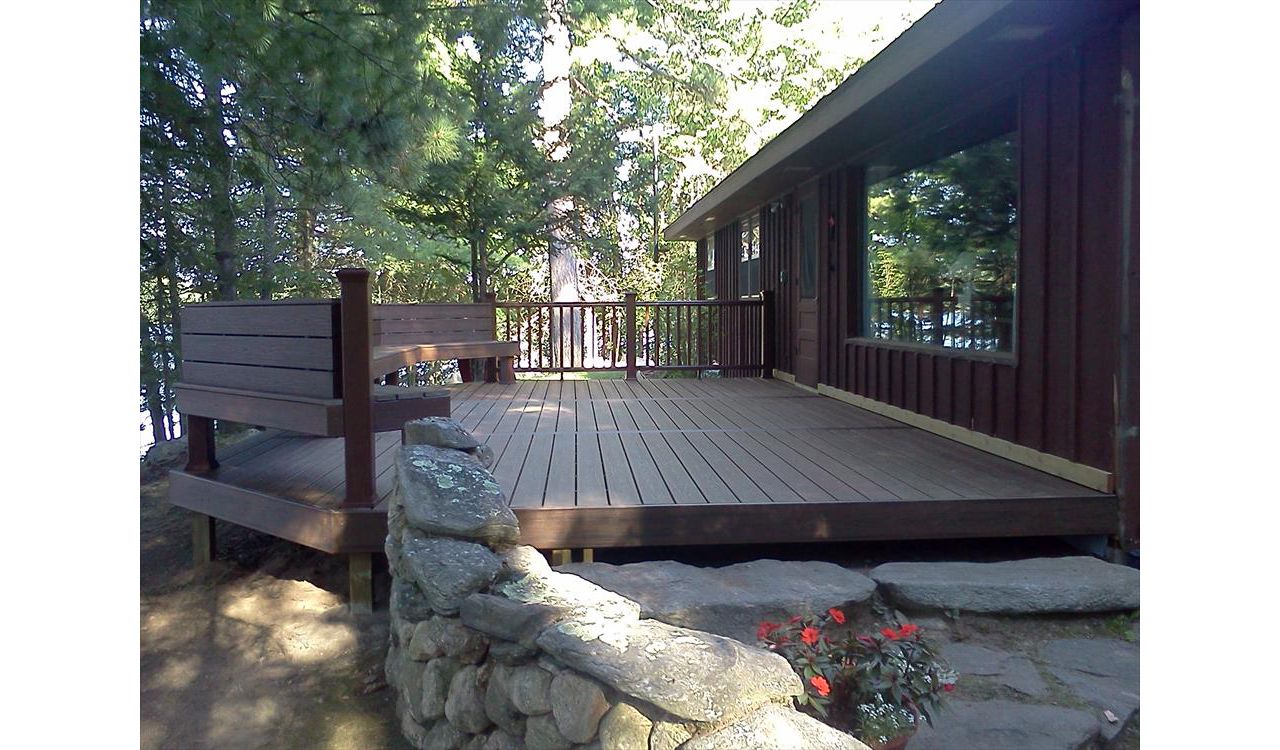 Trex Transcend Spiced Rum decking