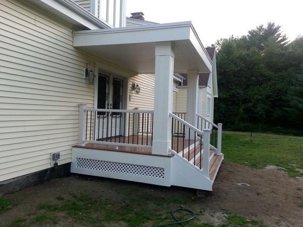 Grand Entry in Tiki Torch with Trex Low Voltage Lighting