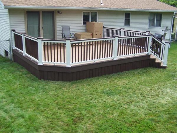 Trex Transcend deck with Trex Transcend cocktail rail.