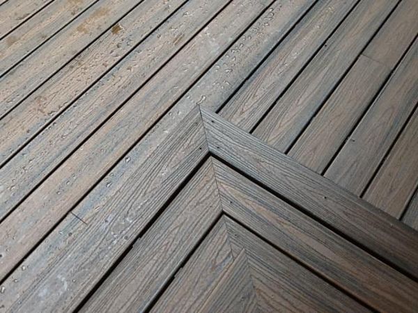 At W&W Construction we make sure every joint is done per Trex specifications & precise.