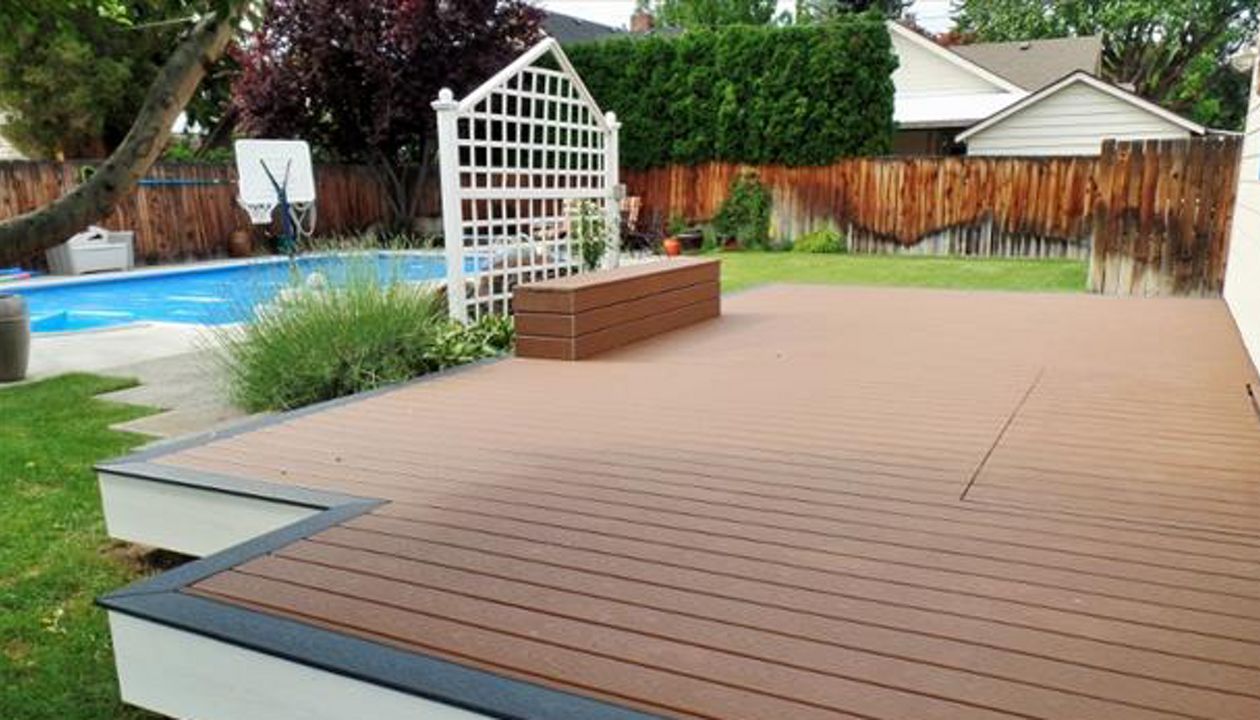 TREX Select Saddle, Winchester Grey Border