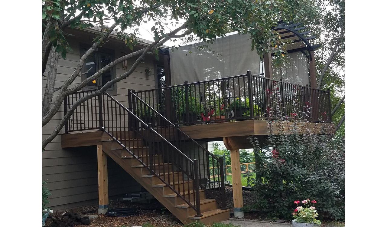 Havana Gold Transcend decking
