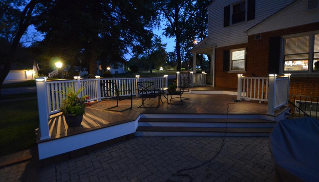 Trex Transcend Tiki Torch Decking with White Railings - Downers Grove, IL