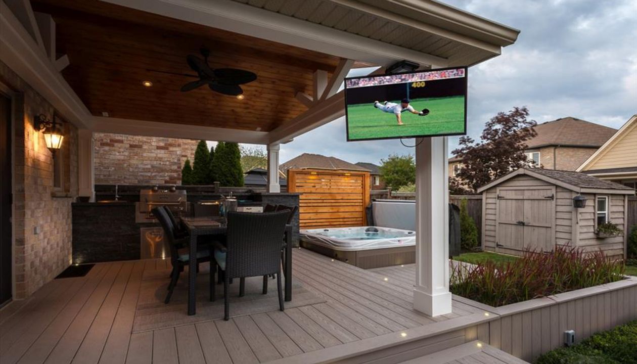 Trex Composite Deck Builder - Burlington, Oakville, Ontario